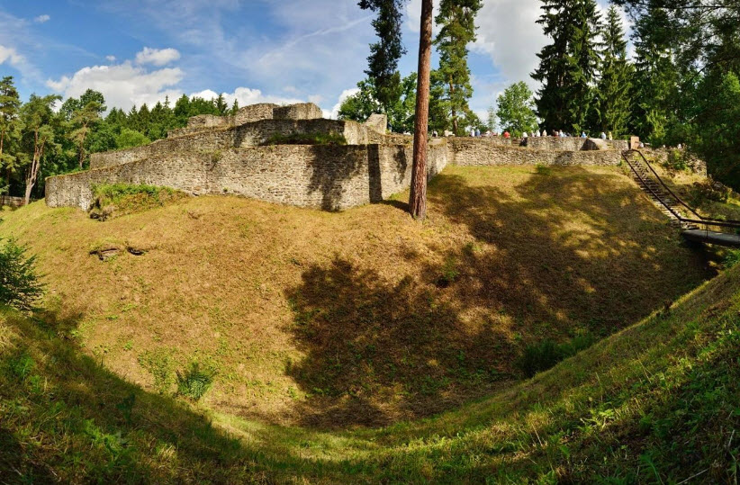 zřícenina Hrádek Kozí Hřbet, Czech Republic (Czechia)